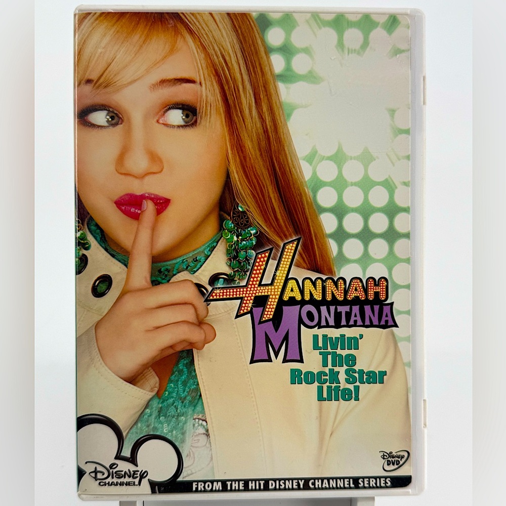 Hannah Montana - Livin’ The Rock Star Life! On DVD.